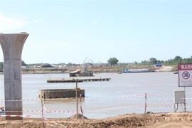 Fortalecen conexión de transporte entre Vietnam, Laos y Tailandia