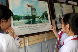 Exposición evidencia soberanía de Vietnam sobre Hoang Sa y Truong Sa