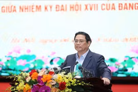  Premier de Vietnam traza orientaciones para desarrollo de Hanoi