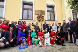 Comunidad de vietnamitas en Eslovaquia brindará mayores aportes a relaciones bilaterales