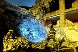 Fuerza de rescate vietnamita salva a víctima de 14 años tras terremoto en Turquía
