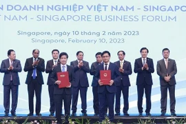 Visita del premier de Singapur abre oportunidad para una agenda futura de nexos con Vietnam