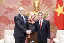 Vietnam y Polonia fortalecen cooperación multifacética