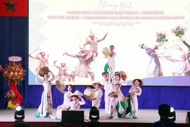 Intercambio cultural ayuda a promover amistad Vietnam-Tailandia