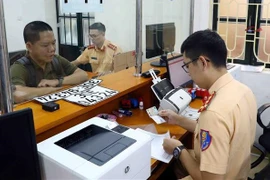 Una persona puede poseer muchas placas de vehículos en Vietnam, según nueva Circular