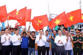 Presidente de Vietnam visita isla de Phu Quy en provincia de Binh Thuan