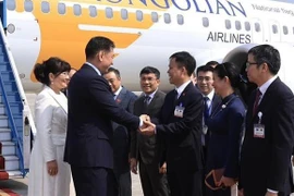 Inicia presidente mongol visita de Estado a Vietnam