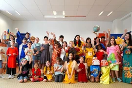 Celebran Festival de Vietnam en ciudad francesa