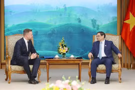 Primer ministro de Vietnam recibe al canciller de Lituania