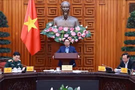 Premier vietnamita pide proactividad en trabajo de defensa civil 