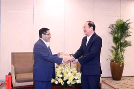 Dirigente de Ciudad Ho Chi Minh recibe a delegación del Partido Comunista Peruano