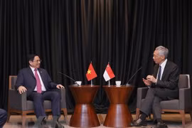 Visita de premier vietnamita a Singapur promueve relaciones bilaterales