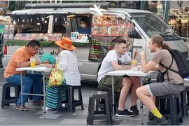 Tailandia desarrolla camiones de comida como nueva tendencia turística