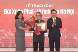 Premios Bui Xuan Phai honran al cineasta Dang Nhat Minh