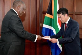 Relaciones Vietnam-Sudáfrica entran en nuevo período de desarrollo 