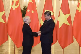 Visita de Xi Jinping crea nuevo impulso para relaciones Vietnam-China