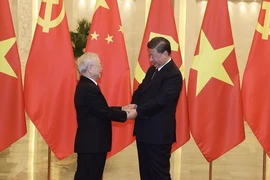Visita de Xi Jinping crea nuevo impulso para relaciones Vietnam-China