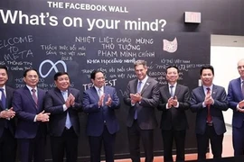 Premier vietnamita visita principales compañías tecnológicas de Estados Unidos y el mundo