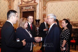 Ciudad Ho Chi Minh promueve cooperación agrícola y rural con provincia canadiense
