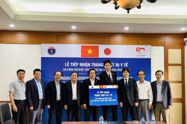 Hospitales vietnamitas reciben equipamientos médicos de Gobierno japonés