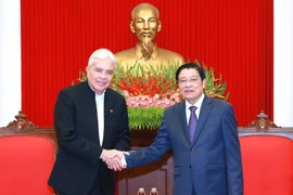 Dirigente partidista vietnamita recibe al ministro de Agricultura Productiva y Tierras de Venezuela
