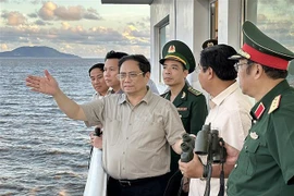 Premier realiza inspección en zonas de erosión en delta del Mekong