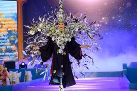 Diseñadores vietnamitas triunfan en concurso internacional de arreglos florales