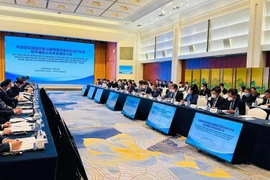 Vietnam y China impulsan cooperación en reforma y desarrollo de empresas estatales 