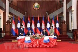 Partidos gobernantes de Laos y Camboya fortalecen cooperación 