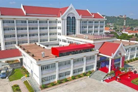 Inauguran Hospital de Amistad Laos-Vietnam 