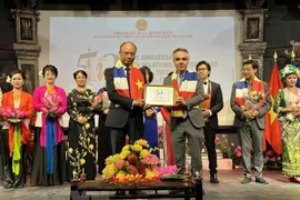 Conmemoran en París 50 años de relaciones diplomáticas Vietnam- Francia