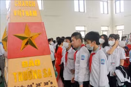 Celebran en provincia vietnamita exposición sobre Hoang Sa y Truong Sa