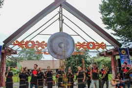 Exaltan en Hanoi cultura típica de Altiplanicie Occidental