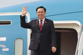 Presidente del Parlamento vietnamita inicia su visita oficial a Indonesia