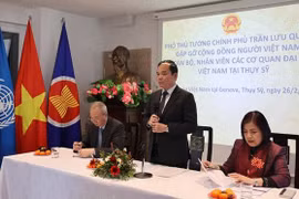 Viceprimer ministro de Vietnam se reúne con compatriotas en Suiza