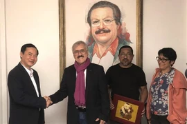 Vietnam y Colombia fortalecen relaciones partidistas