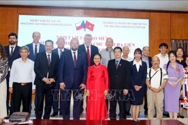 Fomentan amistad y cooperación entre Vietnam y República Checa