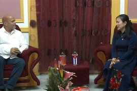 Robustecen relaciones entre organizaciones de masas de Vietnam y Cuba