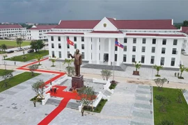 Inauguran Academia Política de Policía de Laos, regalo especial de Vietnam