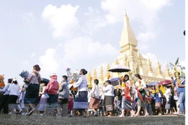 Laos aumentará el salario mínimo de los trabajadores en octubre