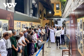 Exposición en Hanoi honra heroicidad de juventud vietnamita