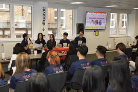 Consolidan unidad entre estudiantes vietnamitas en Reino Unido