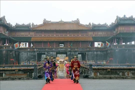 Inauguran Festival Hue 2023 con recreación de un ritual de la dinastía Nguyen