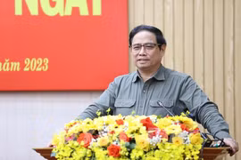 Premier vietnamita insta a identificar zona económica como nuevo motor de crecimiento