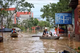 La comuna de Tri Yen, en el distrito de Yen Dung, en la provincia norteña de Bac Giang, se inunda tras el paso del tifón Yagi. (Foto: VNA)