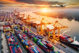 Vietnam se empeña en impulsar crecimiento de sector de servicios 