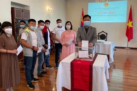 Vietnamitas en Mongolia respaldan lucha contra COVID-19 en país de origen