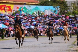 Reconocen íconos culturales de provincia de Lao Cai como patrimonios intangibles nacionales 