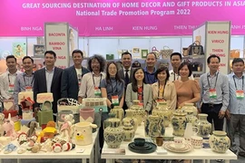 Promocionan artesanías vietnamitas en feria de verano en Nueva York