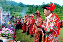 Culto a los ancestros de minoría étnica en Ha Giang, reconocido patrimonio cultural de Vietnam 